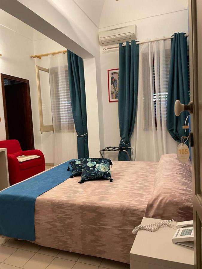 פאביננה Albergo Bouganville מראה חיצוני תמונה