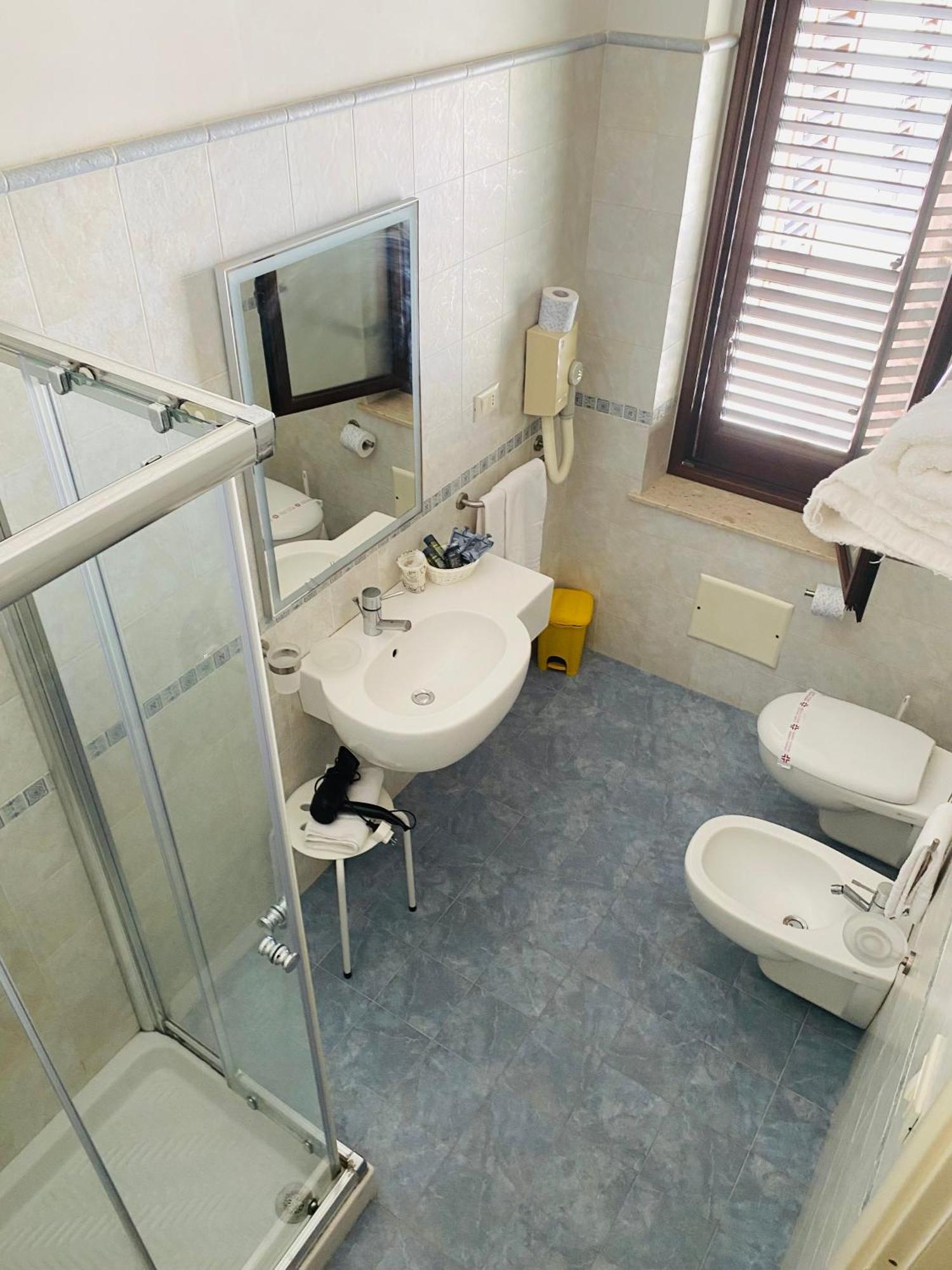 פאביננה Albergo Bouganville מראה חיצוני תמונה